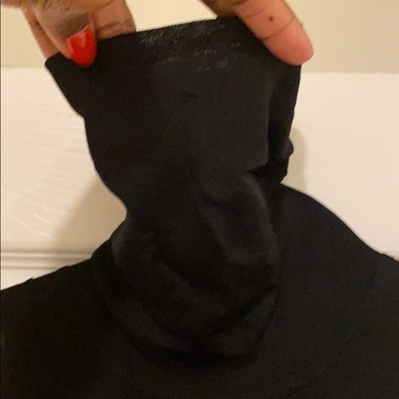❌SOLD❌ Zara Sleeveless Turtleneck - Picture 2 of 2